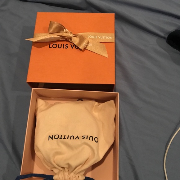 Louis Vuitton belt - Picture 7 of 8